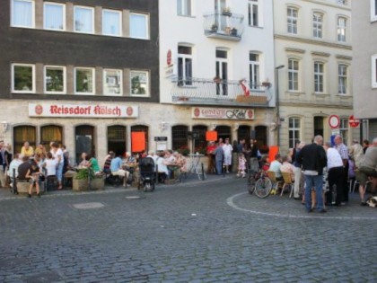 照片: K&amp;ouml;hl