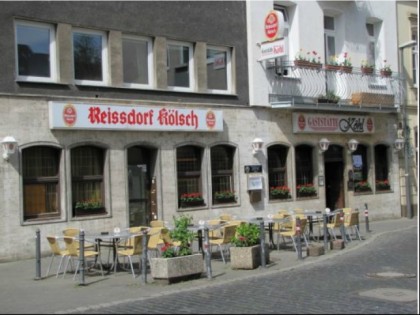 照片: K&amp;ouml;hl